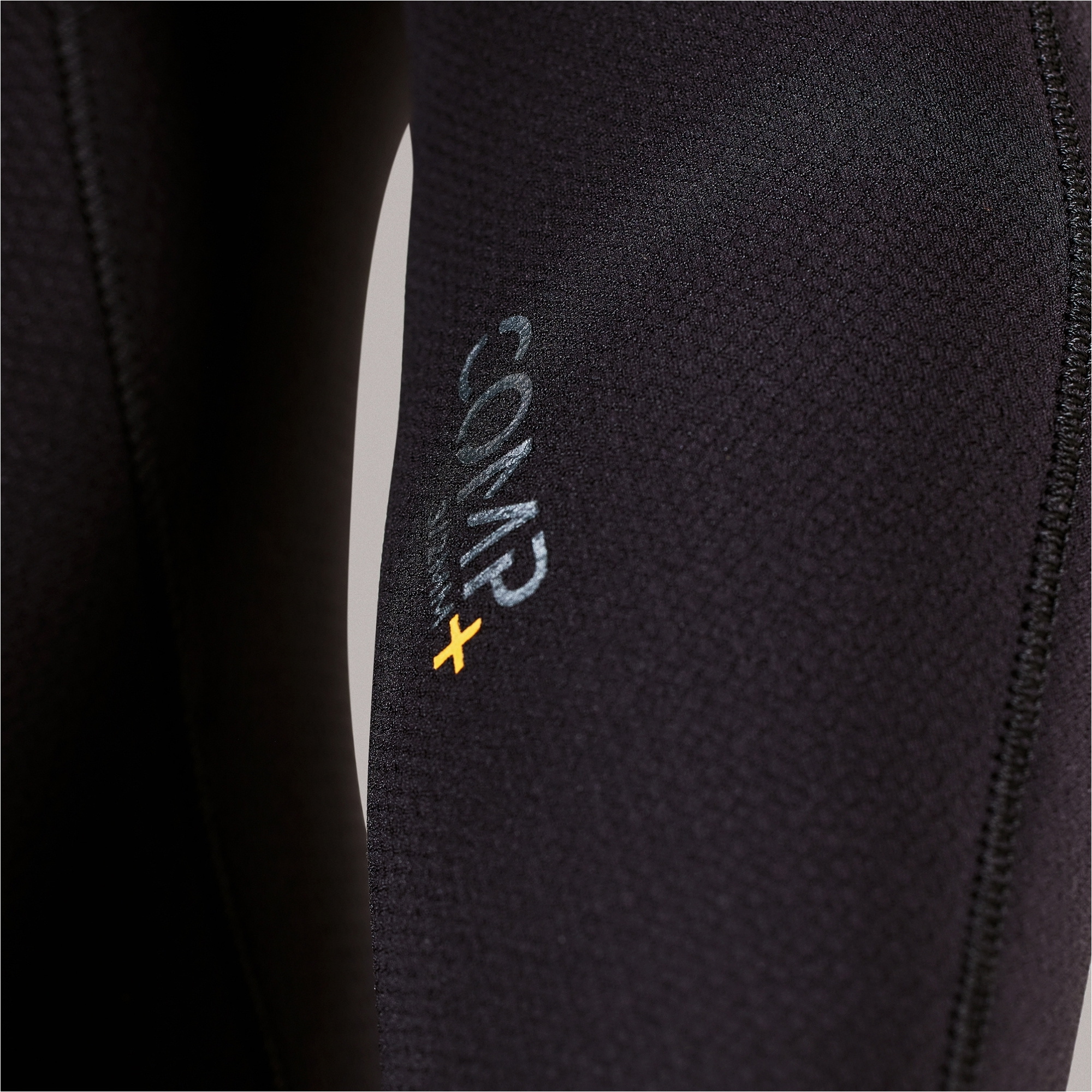 2026 Xcel Heren Comp + 5/4mm Met Capuchon Borst Ritssluiting Wetsuit MN54CPH4 - Black